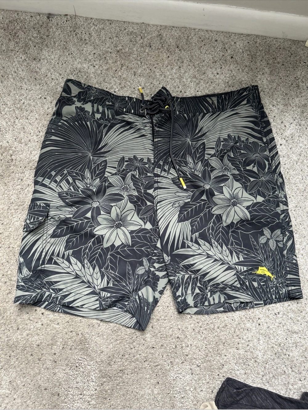 Tommy Bahama shorts men’s XL